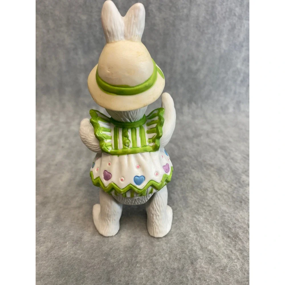 VTG Mandy 1984 Dept‎ 56 Easter Bunny Rabbit Figurine Spring Heart Dress Hat